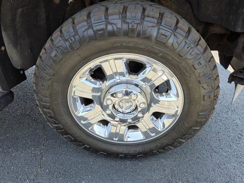 Used 2011 Ford F350 Lariat w/ Lariat Ultimate Pkg AWD/4WD image 41