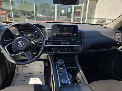 Used 2022 Nissan Pathfinder SV w/ SV Premium Package AWD/4WD image 12