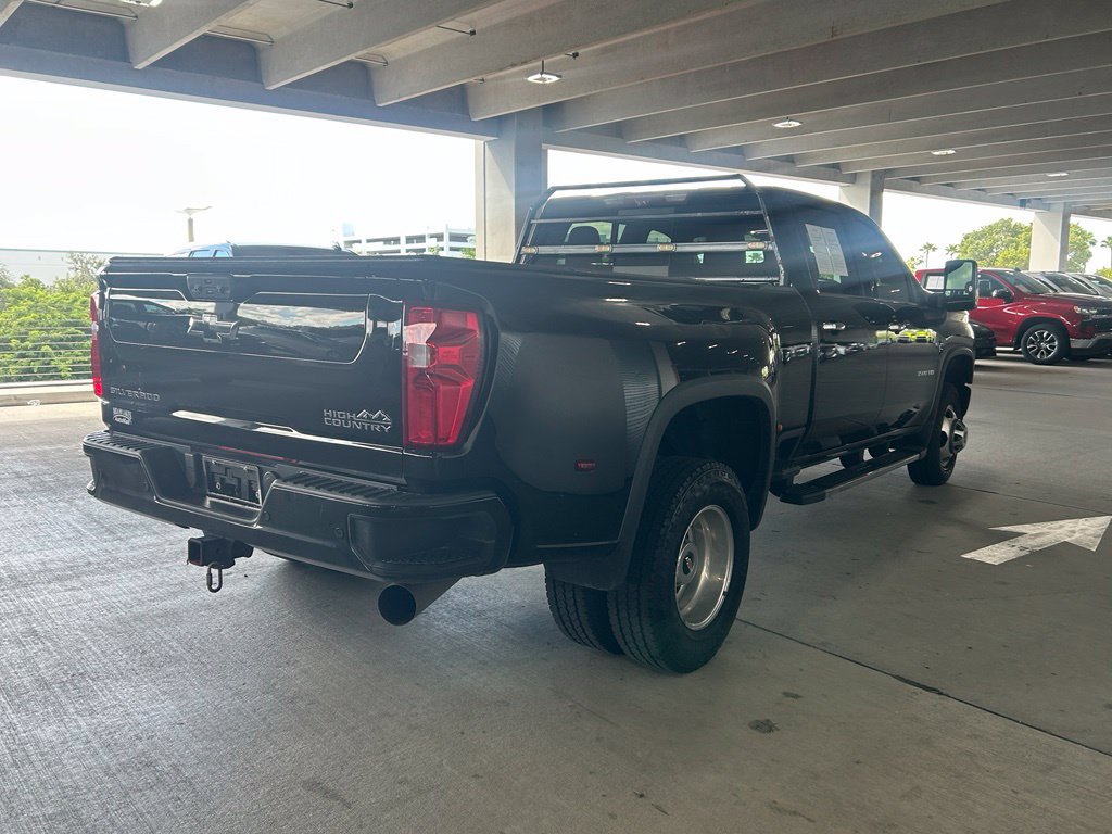 Used 2022 Chevrolet Silverado 3500 High Country w/ Technology Package AWD/4WD image 5