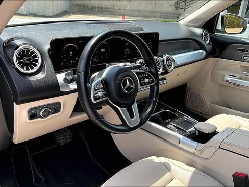 Used 2022 Mercedes-Benz GLB 250 image 13