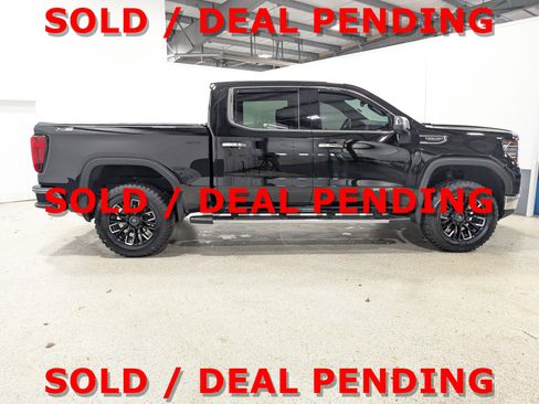 Used 2024 GMC Sierra 1500 SLT w/ SLT Premium Package AWD/4WD image 2