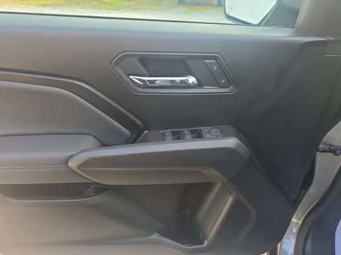 Used 2024 Chevrolet Colorado LT w/ LT Convenience Package II RWD image 13