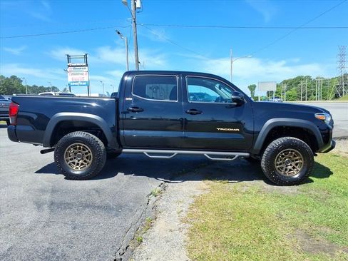 Used 2023 Toyota Tacoma 4x4 Double Cab w/ Trail Edition image 8