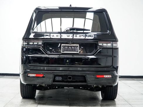Used 2023 Jeep Grand Wagoneer Series III w/ Rear Seat Video Group 1 AWD/4WD image 11