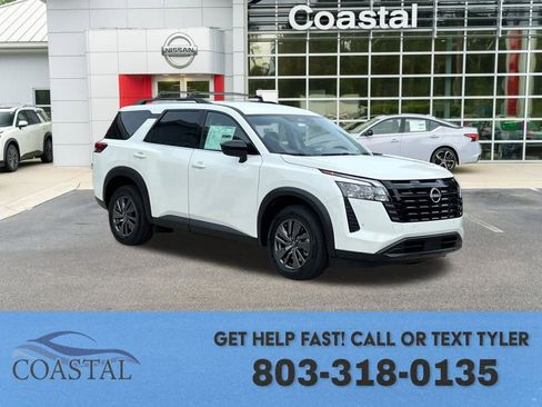 New 2026 Nissan Pathfinder SV image 3