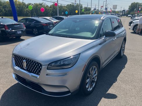 Used 2021 Lincoln Corsair Standard AWD w/ Premium Package image 3