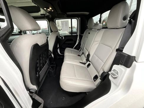 Used 2021 Jeep Gladiator Mojave image 24