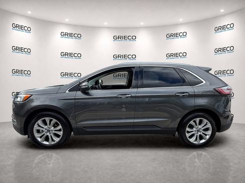 Used 2019 Ford Edge Titanium FWD image 4