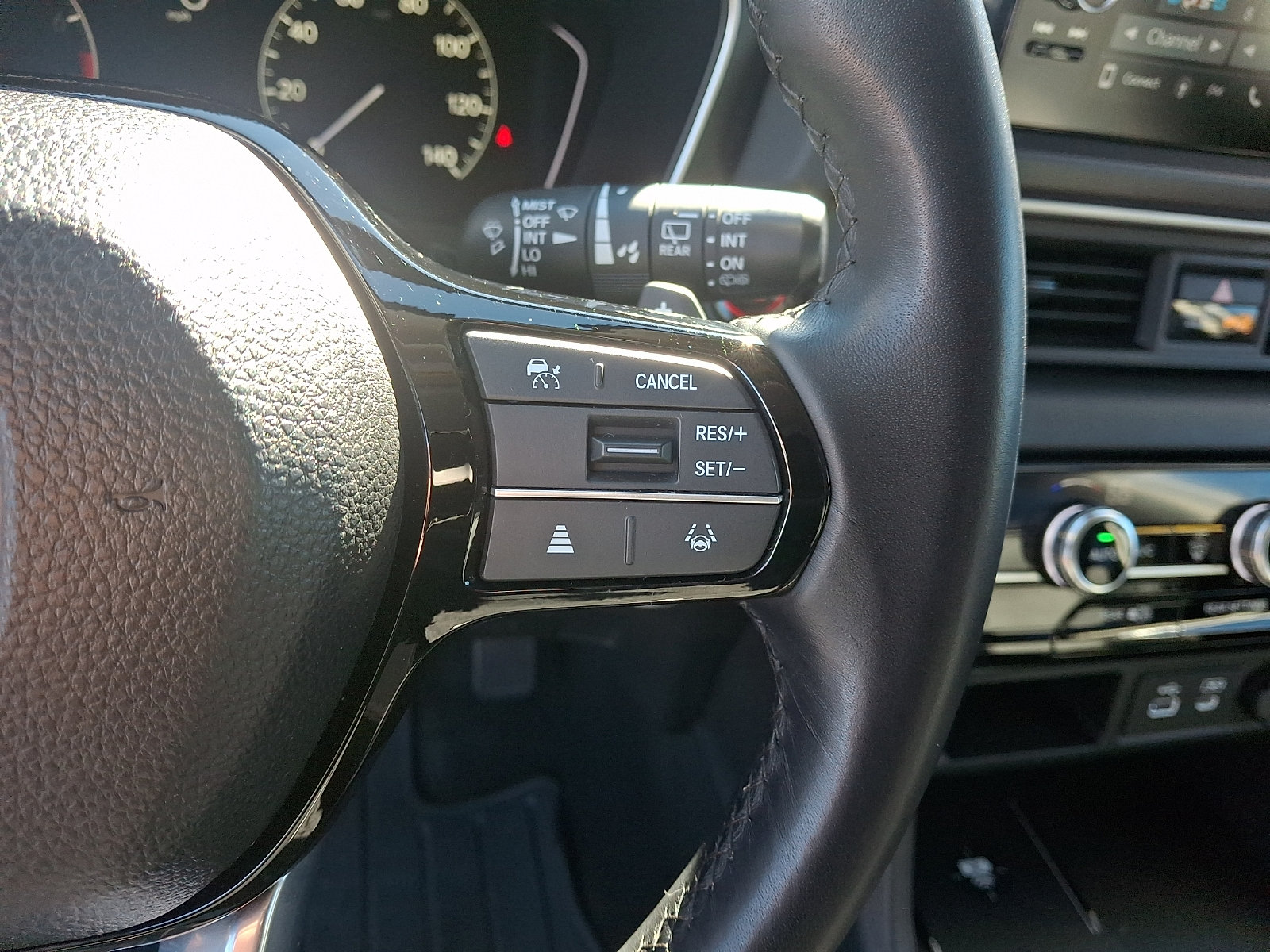 Used 2025 Honda Pilot EX-L image 21