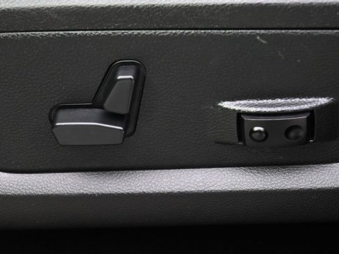 Used 2016 RAM 1500 Big Horn image 12