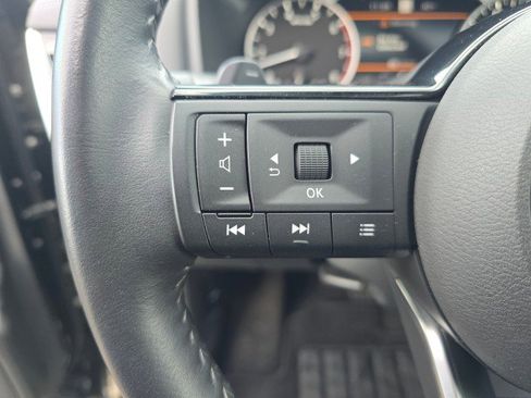 Used 2023 Nissan Rogue SL w/ SL Premium Package image 29