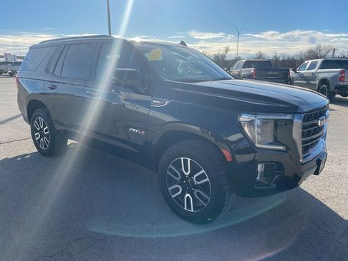 Used 2024 GMC Yukon AT4 w/ Technology Package image 8