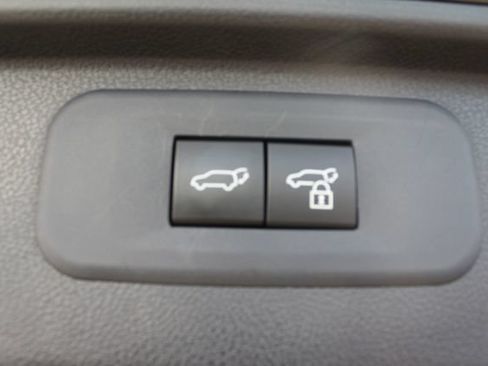Certified 2025 Toyota Grand Highlander AWD image 28