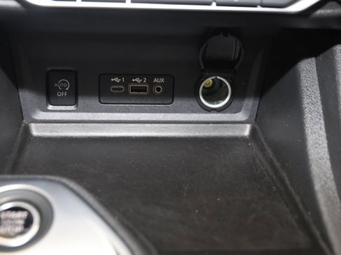Used 2025 Nissan Sentra SR FWD image 26