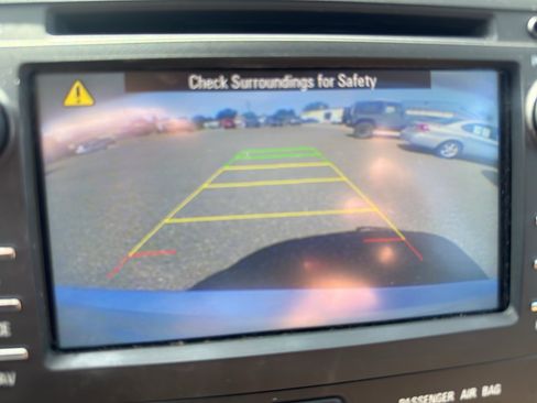 Used 2013 Buick Enclave Leather AWD/4WD image 23