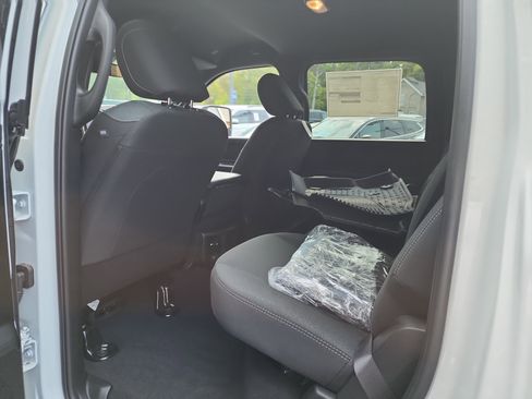 New 2026 RAM 2500 Tradesman AWD/4WD image 14