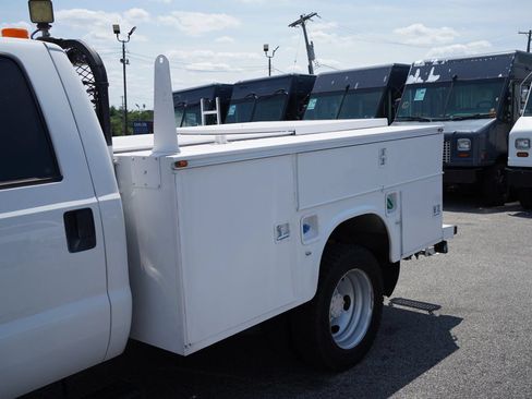 Used 2015 Ford F550 4x4 Crew Cab Super Duty image 16