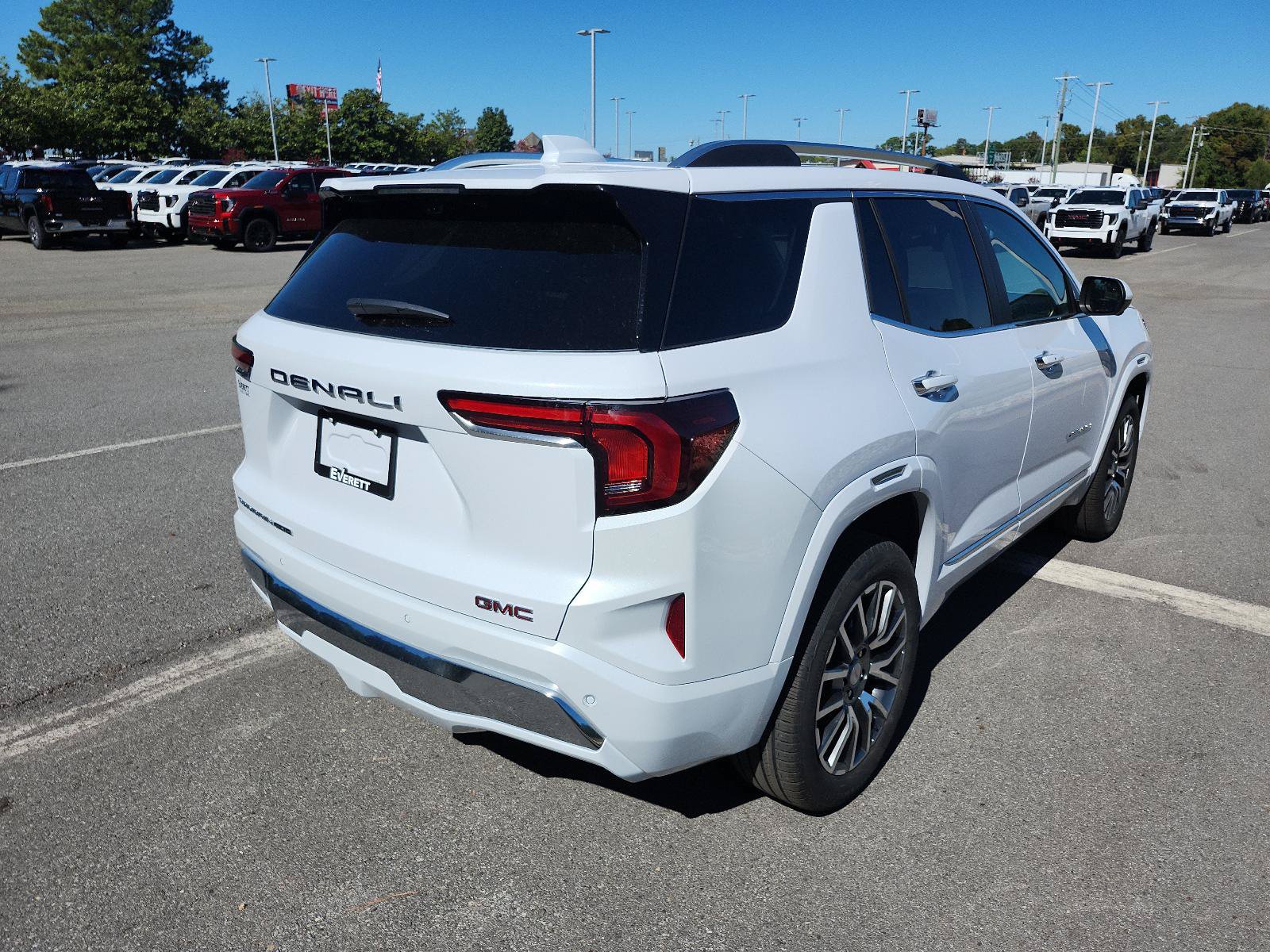 New 2027 GMC Terrain Denali AWD/4WD image 3