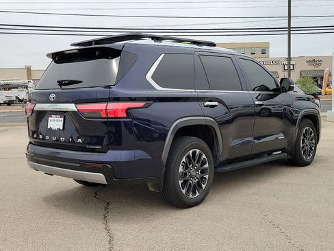 Used 2025 Toyota Sequoia Limited AWD/4WD image 4