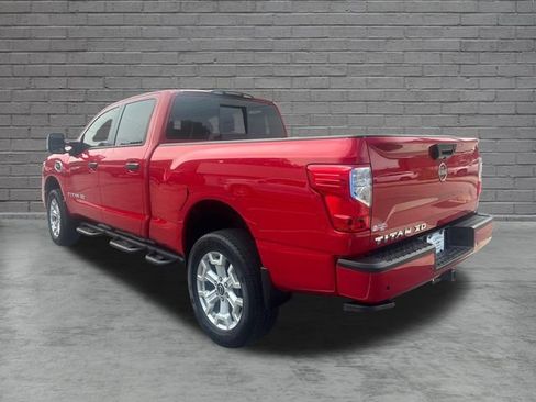 Used 2023 Nissan Titan SV w/ SV Convenience Package AWD/4WD image 5