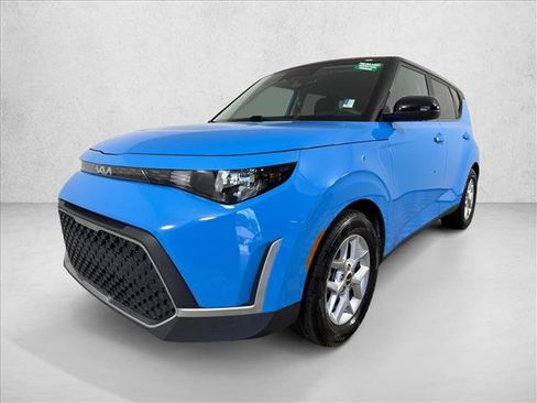 Used 2023 Kia Soul S FWD image 8