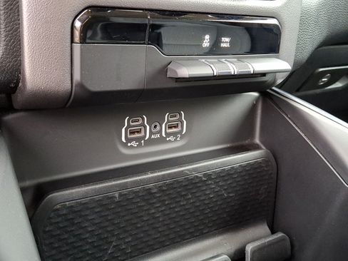 Certified 2020 RAM 1500 Big Horn AWD/4WD image 15