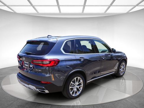 Used 2019 BMW X5 xDrive40i w/ Premium Package 2 AWD/4WD image 4