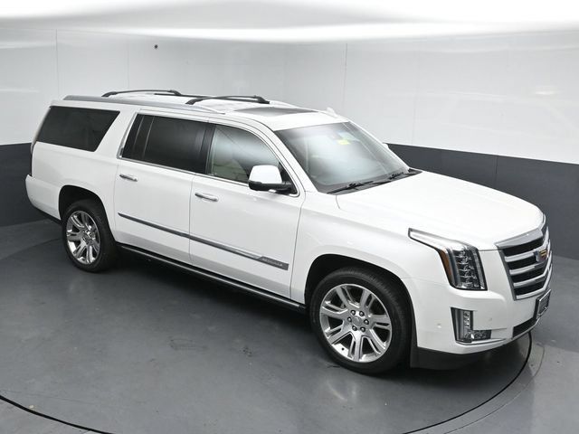 Used 2018 Cadillac Escalade ESV Premium Luxury AWD/4WD image 46