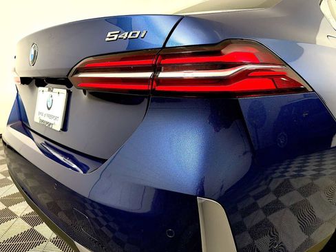 Used 2025 BMW 540i xDrive image 29