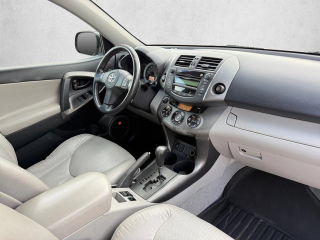Used 2011 Toyota RAV4 Limited w/ Limited Extra Value Pkg AWD/4WD image 19
