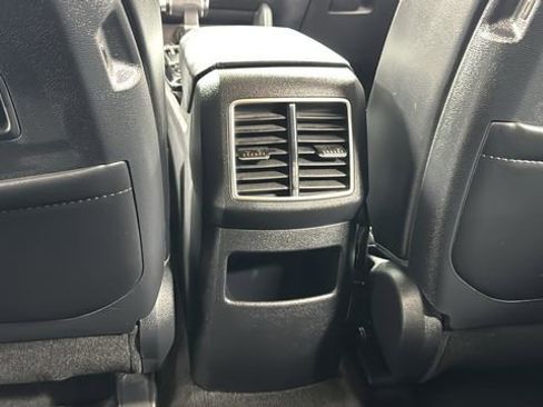 Used 2024 Kia Sportage EX AWD/4WD image 34