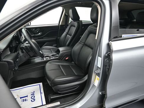 Used 2024 Lincoln Corsair FWD w/ Equipment Group 101A image 11