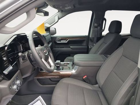 Used 2023 GMC Sierra 1500 Elevation w/ LPO, Elevation Black Package AWD/4WD image 6