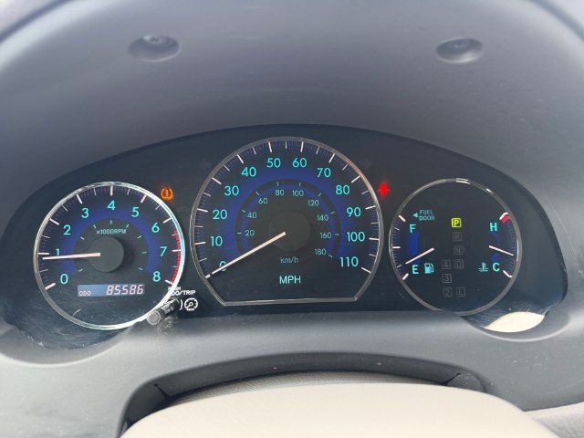 Used 2009 Toyota Sienna LE FWD image 32