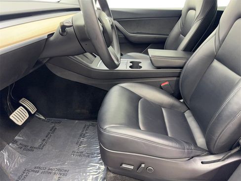 Used 2021 Tesla Model Y Performance image 26