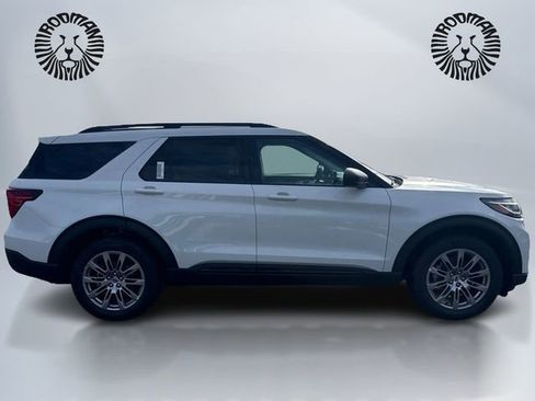 New 2026 Ford Explorer Active w/ Active Comfort Package image 4