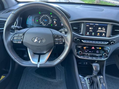 Used 2019 Hyundai Ioniq Limited image 18