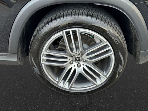 Used 2025 Mercedes-Benz GLS 450 4MATIC image 20
