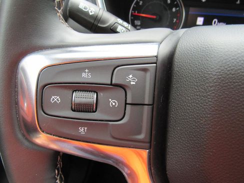 Used 2025 Chevrolet Blazer LT w/ Sound & Technology Package AWD/4WD image 22