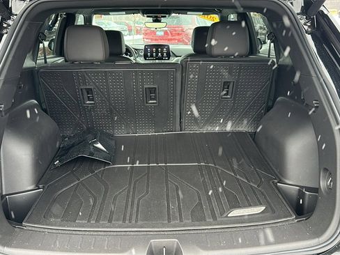 Certified 2025 Chevrolet Blazer RS w/ Driver Confidence II Package image 30