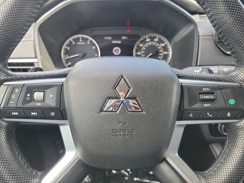 Used 2024 Mitsubishi Outlander SE Black Edition AWD/4WD image 34