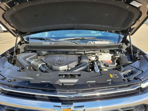 Certified 2025 Chevrolet Traverse LT image 29