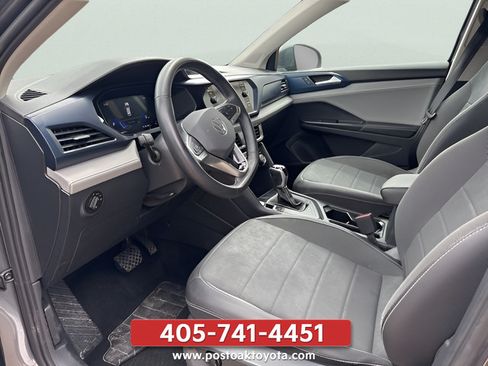 Used 2024 Volkswagen Taos SE FWD image 13