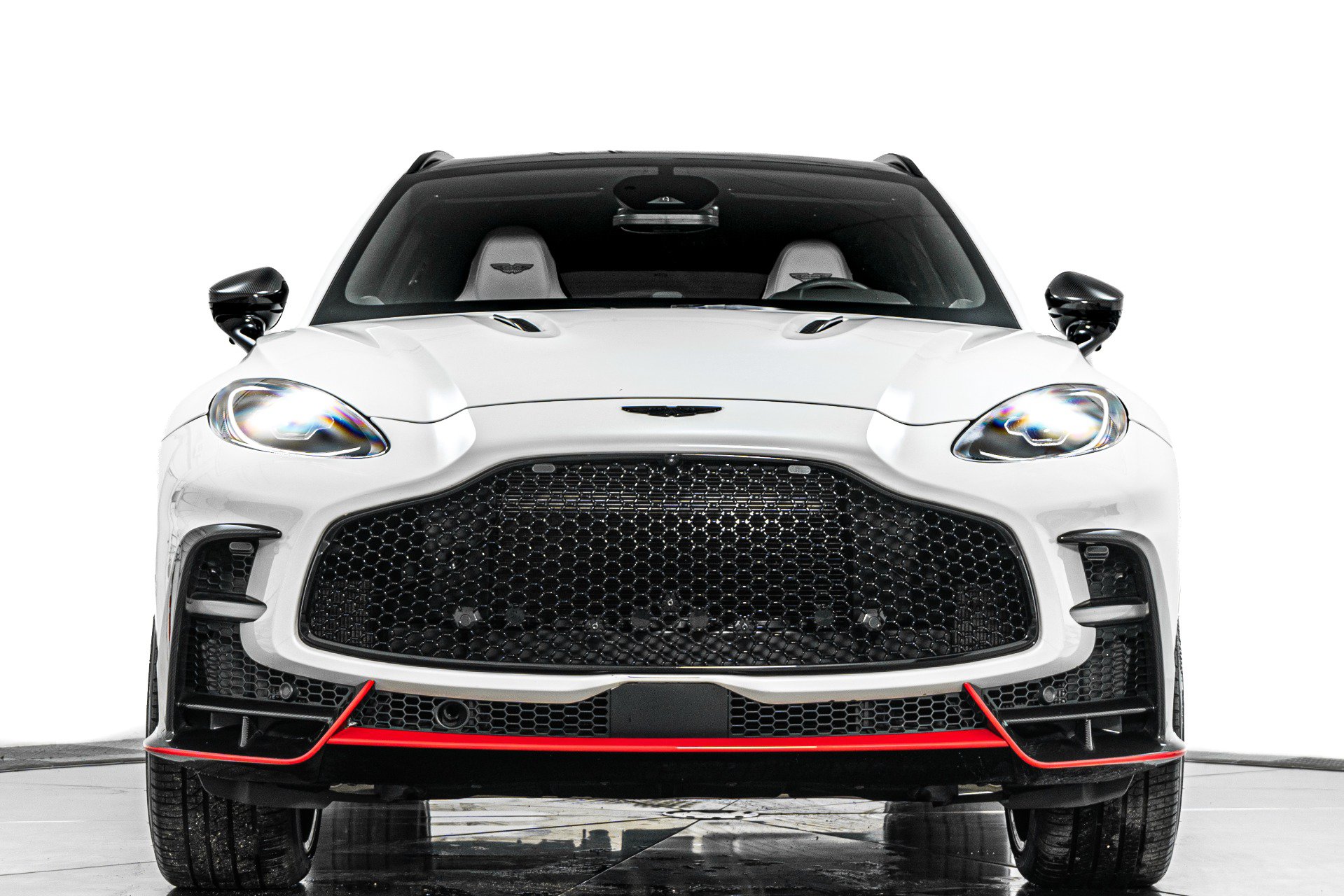 Used 2026 Aston Martin DBX S AWD/4WD image 4