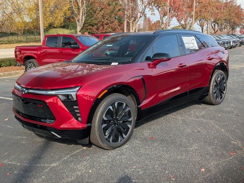 New 2026 Chevrolet Blazer EV RS image 3