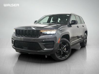 Used 2023 Jeep Grand Cherokee Altitude