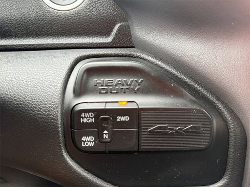 Used 2022 RAM 2500 Big Horn w/ Cold Weather Group image 28