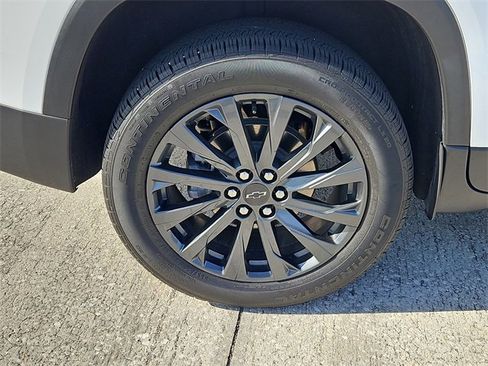 Used 2023 Chevrolet Traverse RS image 5