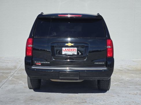 Used 2019 Chevrolet Suburban Premier image 6