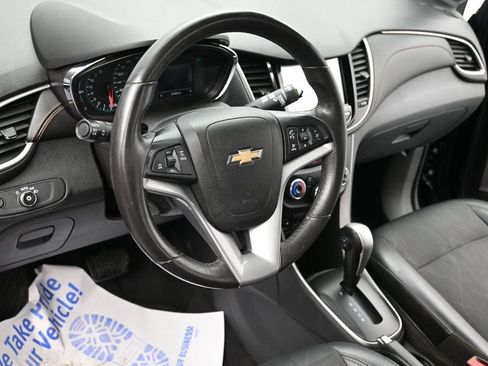 Used 2017 Chevrolet Trax LT w/ Driver Confidence Package FWD image 13